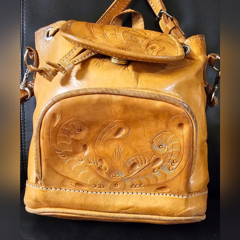 Imported From Paraguay Tooled Leather Drawstring Mini Bucket Crossbody Preloved - Picture 3 of 12